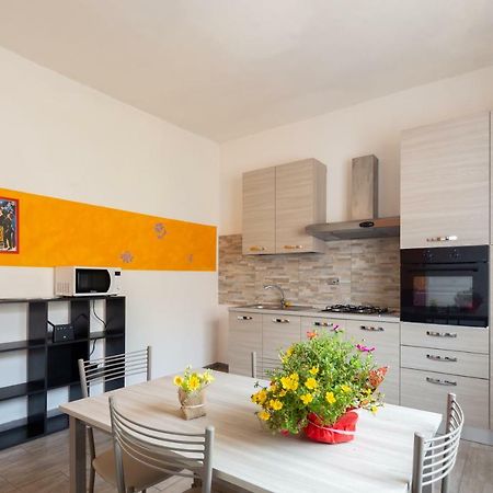 Fellini By Luce Stellata Apartment เอาล์ลา ภายนอก รูปภาพ