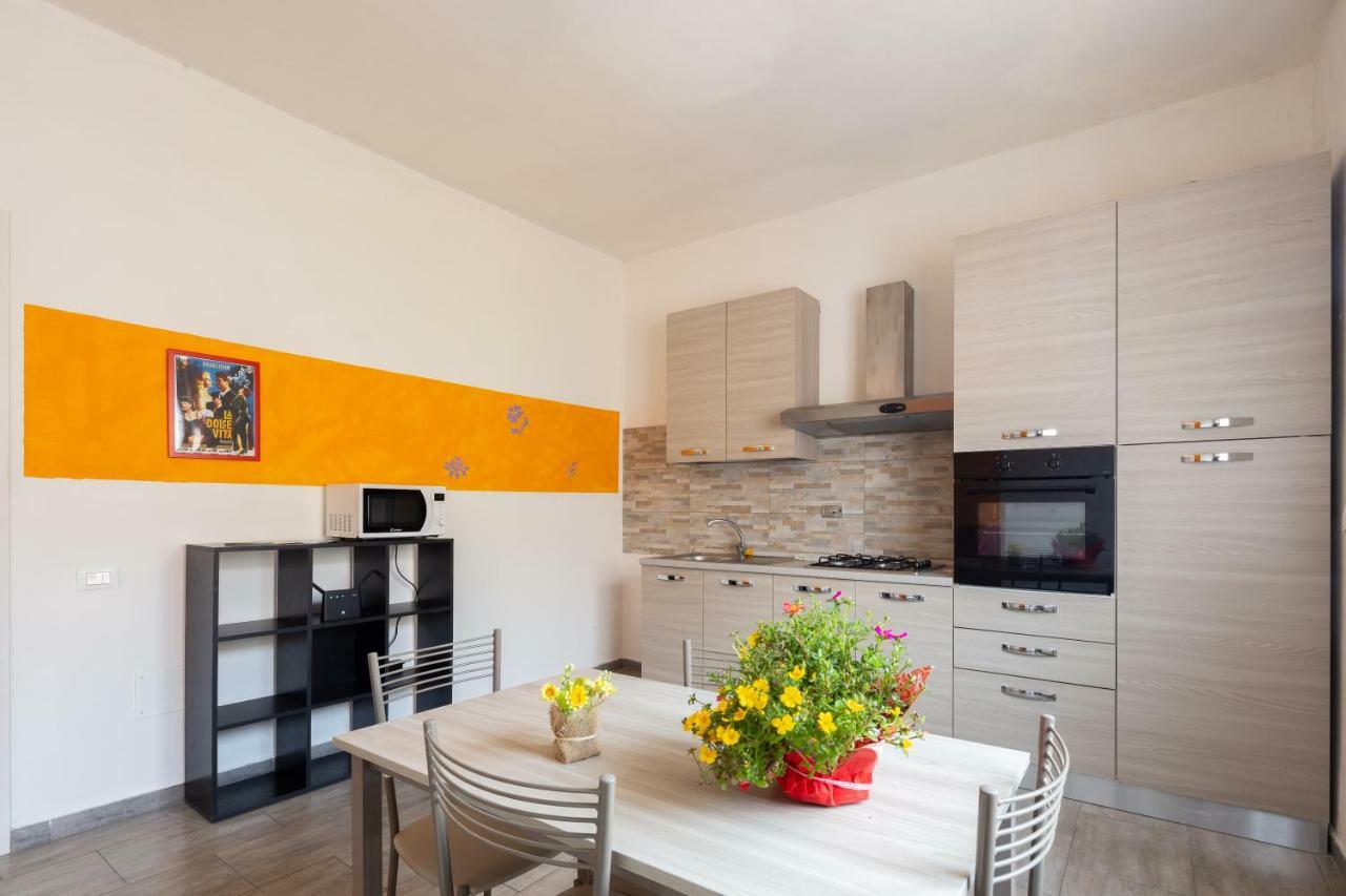 Fellini By Luce Stellata Apartment เอาล์ลา ภายนอก รูปภาพ
